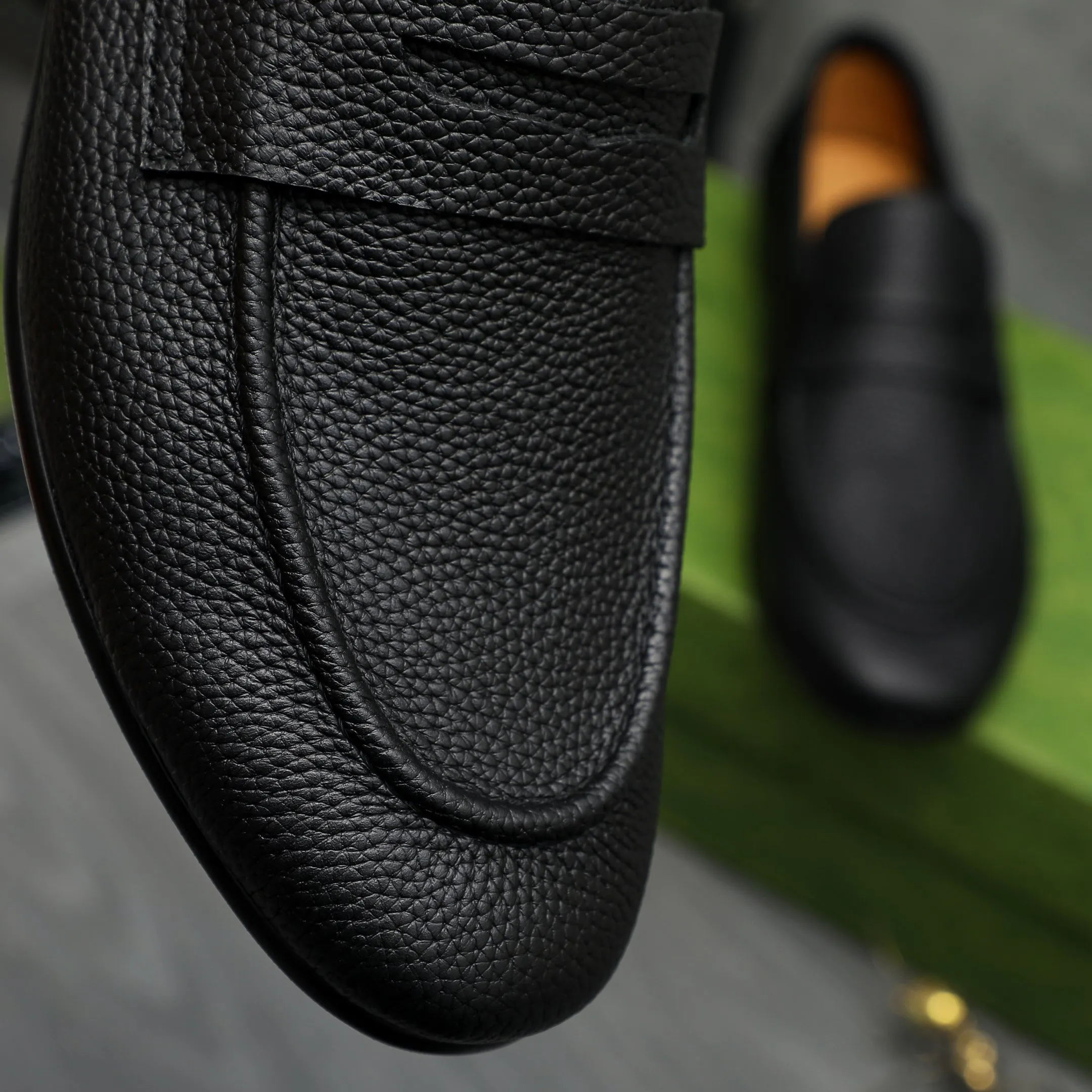 Men's shoes 💰500 product trademark: GUCCI "Gucci" business slip-on leather shoes. Regular size: 38-44 (37.45.46 custom-made, non-returnable) Product materials: Selected pebbled cowhide upper, cowhide insole, original outsole